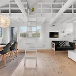 Three-bedroom In Sydals