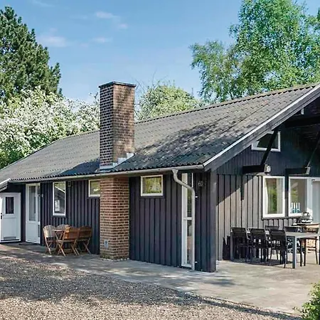 Three-bedroom In Sydals Holiday home *